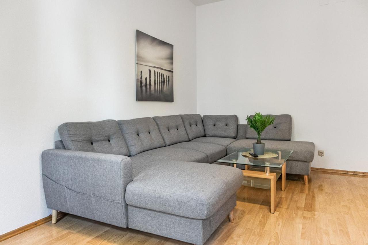Welcoming 3Br Budget Apt. Well Connected Vienna Exterior photo