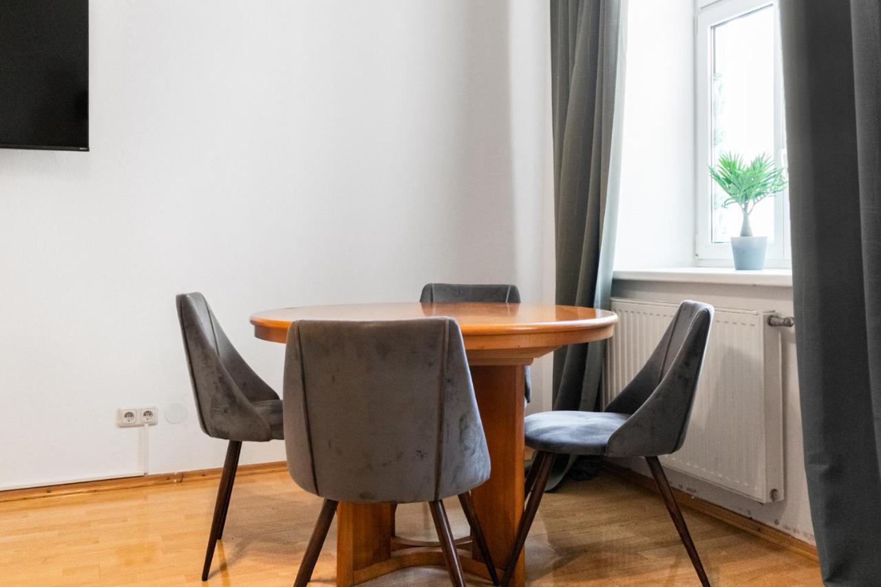 Welcoming 3Br Budget Apt. Well Connected Vienna Exterior photo